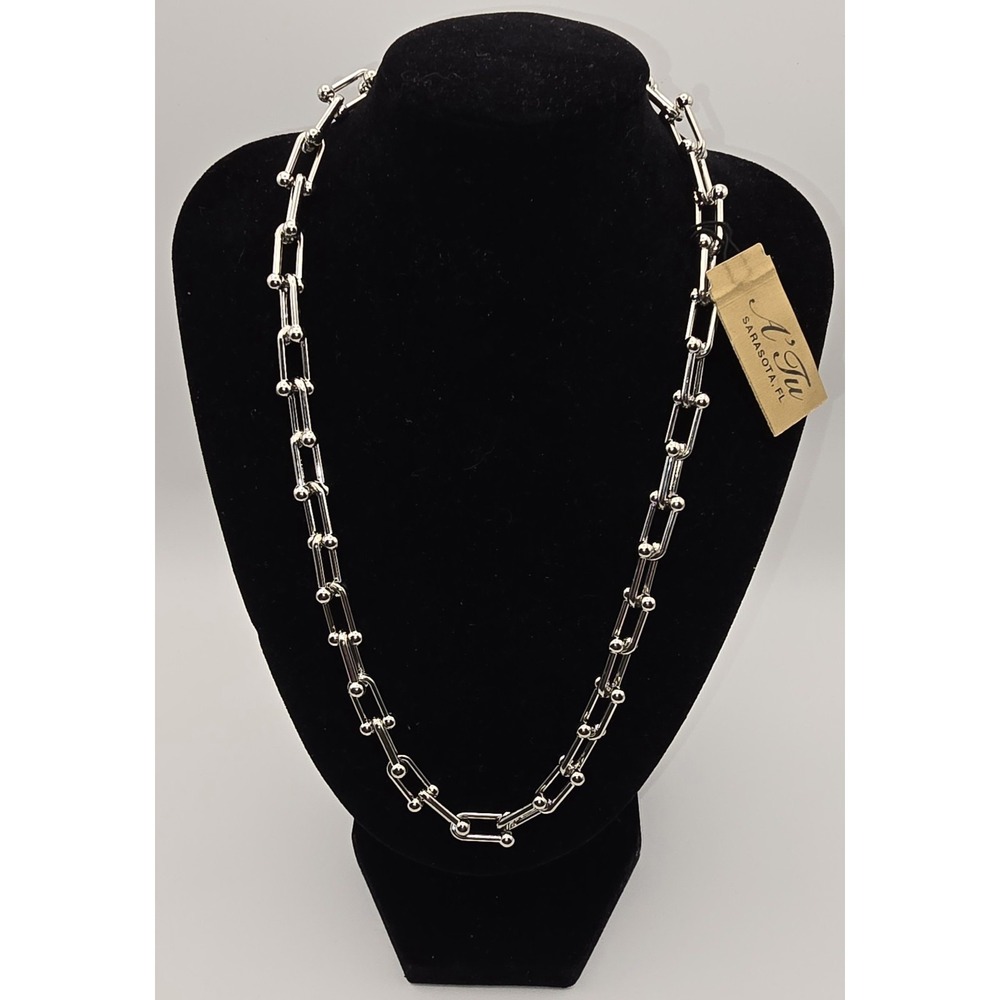 A'Tu Necklace Silver Tone Links‎ NWT -476